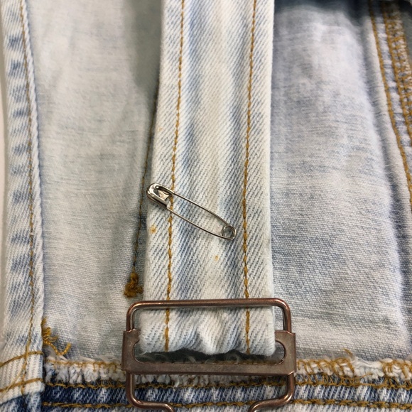 Forever 21 Distressed and Frayed Overalls Dress - Picture 10 of 13